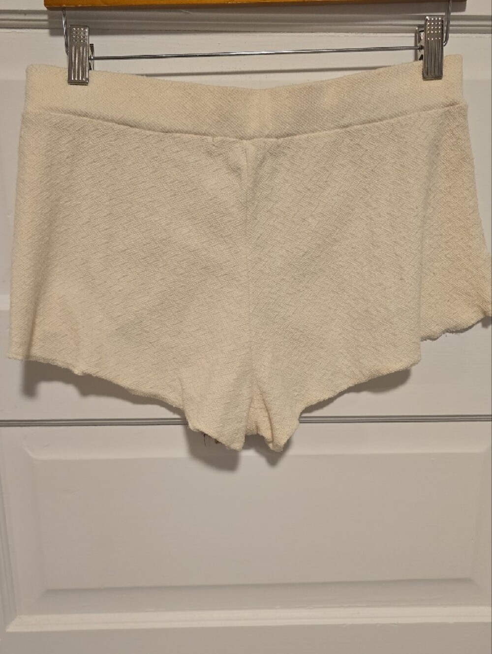 Roxy Cream Layered Rope-Drawstring Shorts - Picture 4 of 7
